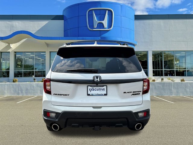 Used 2025 Honda Passport Black Edition image 3