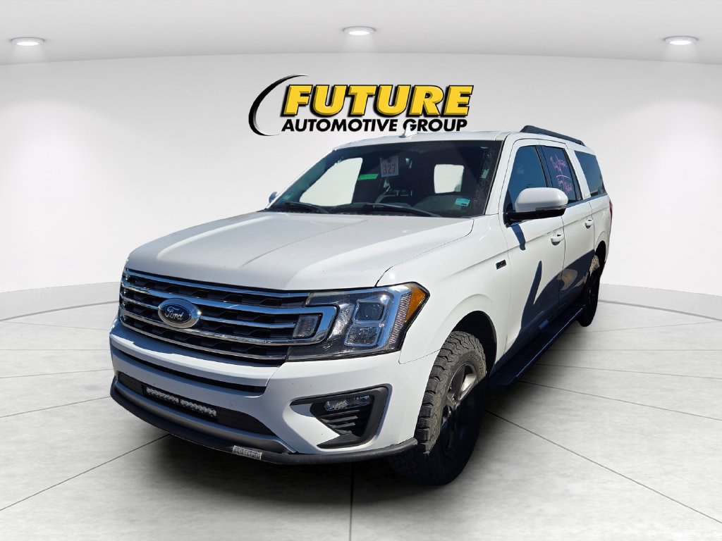 Used 2018 Ford Expedition Max XLT w/ Equipment Group 202A AWD/4WD image 3