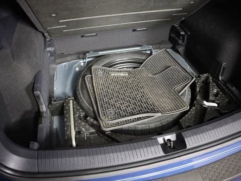 Used 2020 Volkswagen Tiguan SE w/ Panoramic Sunroof Package image 57