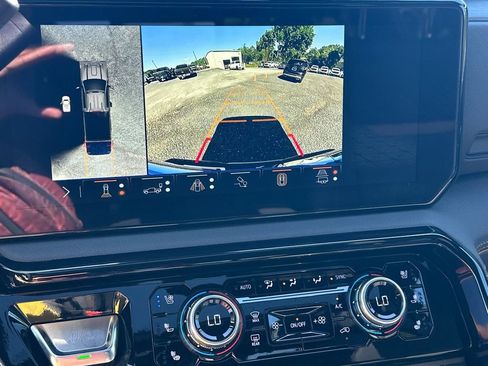 Used 2026 GMC Sierra 2500 AT4 w/ AT4 Premium Plus Package AWD/4WD image 31