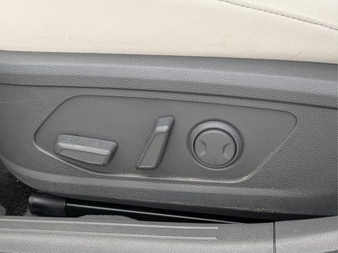 Used 2024 Hyundai Sonata SEL w/ Convenience Package FWD image 17