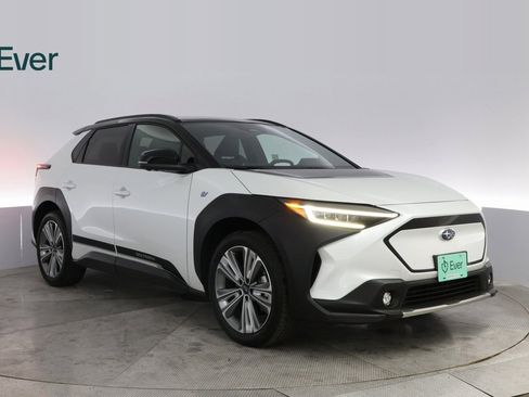 Used 2024 Subaru Solterra Touring w/ Touring Package image 4