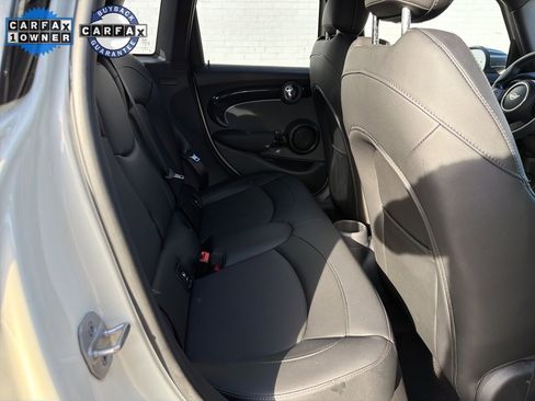 Used 2022 MINI Cooper S image 11