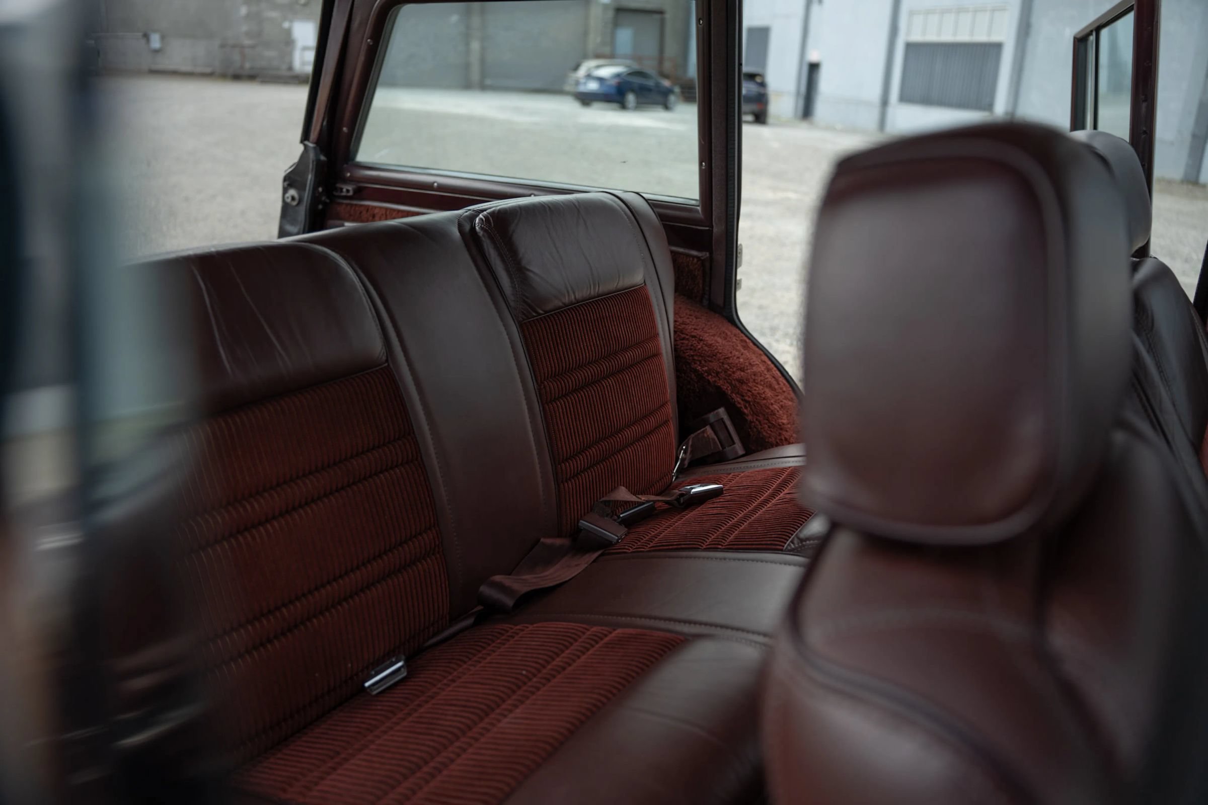 Used 1987 Jeep Grand Wagoneer AWD/4WD image 50