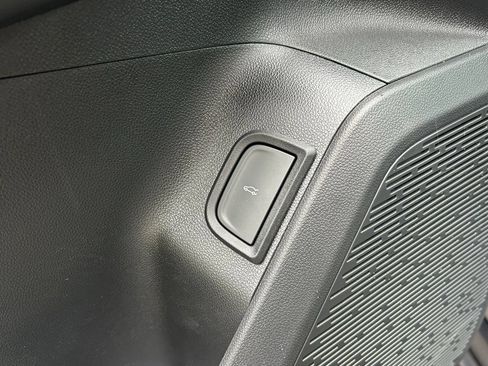 New 2026 GMC Terrain Elevation w/ Elevation Premium Package AWD/4WD image 15