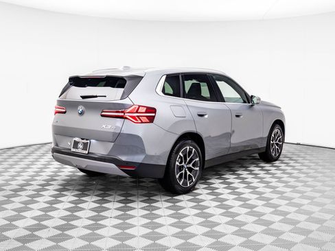 Used 2025 BMW X3 xDrive30i w/ Premium Package image 5