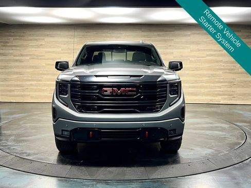 Used 2024 GMC Sierra 1500 AT4 w/ AT4 Premium Package AWD/4WD image 9