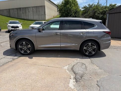 Used 2026 Acura MDX SH-AWD w/ Advance Package image 8