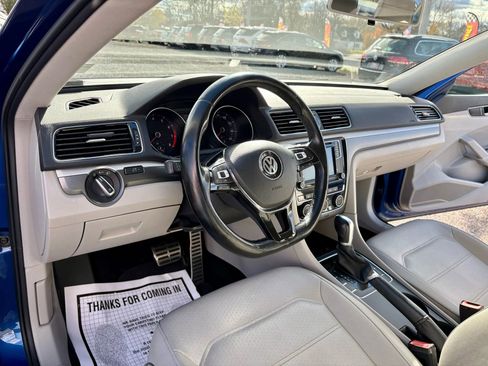 Used 2017 Volkswagen Passat 1.8T R-Line image 15