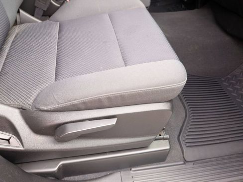 Used 2019 Chevrolet Silverado 1500 LT RWD image 27