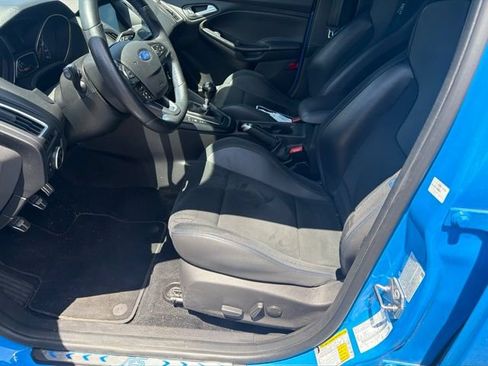 Used 2017 Ford Focus RS AWD/4WD image 16