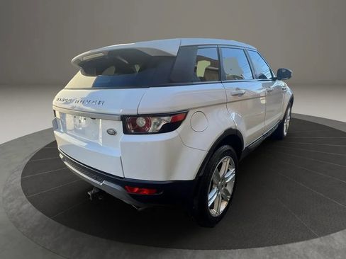 Used 2014 Land Rover Range Rover Evoque Pure Plus image 5