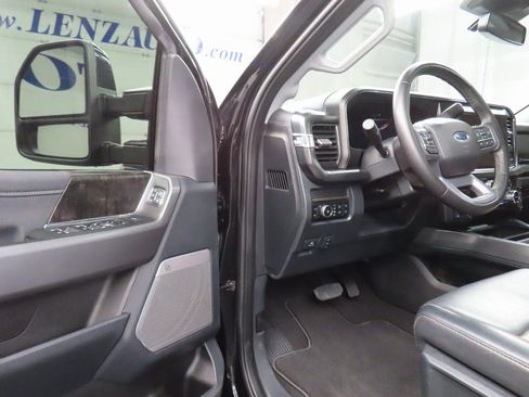 Used 2025 Ford F250 Lariat w/ Lariat Ultimate Package image 59