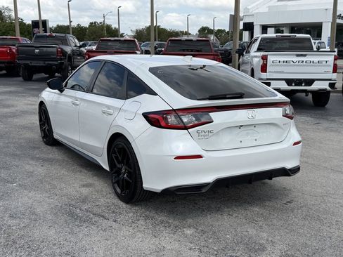 Used 2024 Honda Civic Sport image 7
