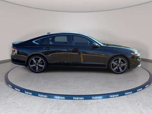 Used 2023 Honda Accord Sport image 5