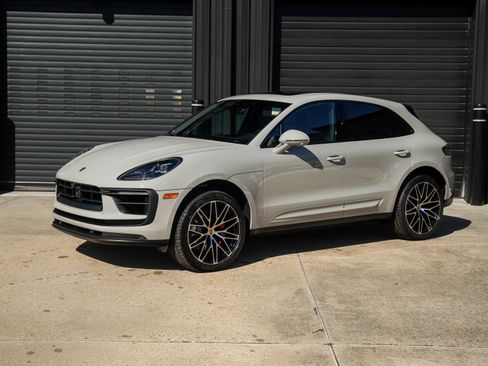 New 2026 Porsche Macan S image 1