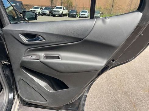 Used 2019 Chevrolet Equinox LT w/ Driver Convenience Package FWD image 12