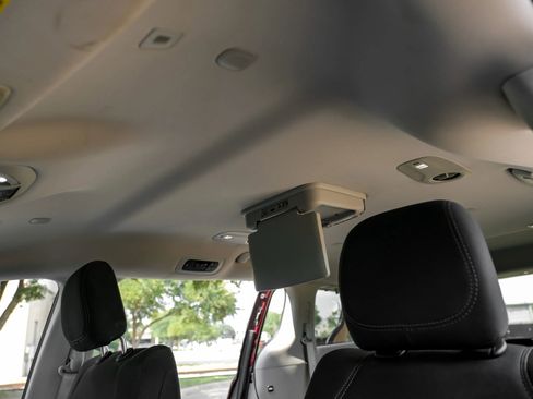 Used 2018 Chrysler Pacifica Touring Plus w/ Tire & Wheel Group image 30