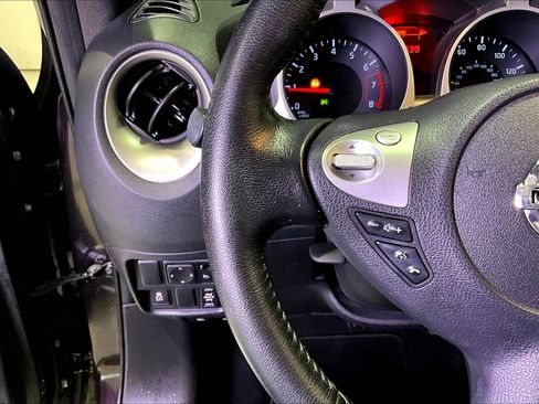 Used 2017 Nissan Juke SV AWD/4WD image 12
