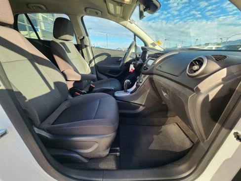 Used 2016 Chevrolet Trax LT image 13