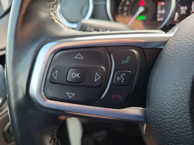 Used 2022 Jeep Wrangler Unlimited Sahara w/ Safety Group AWD/4WD image 20