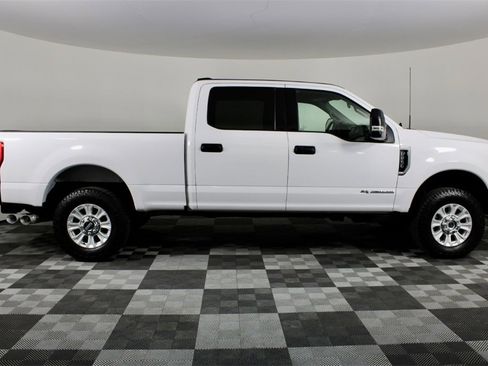 Used 2022 Ford F250 XLT w/ XLT Value Package image 9