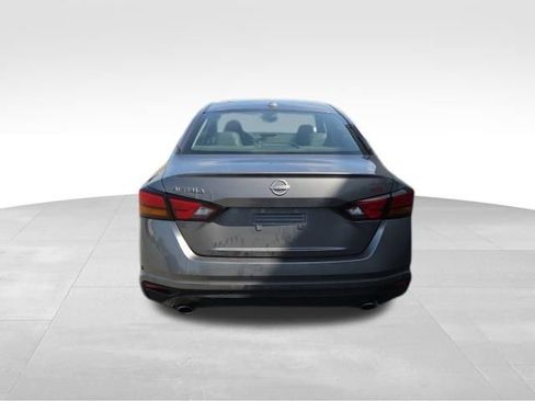 Used 2024 Nissan Altima 2.5 SR image 4