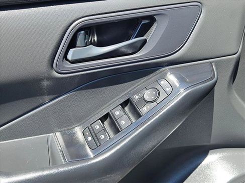 Certified 2026 Nissan Rogue S FWD image 18