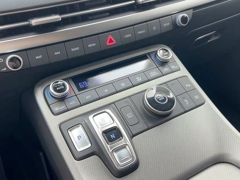 Used 2025 Hyundai Palisade SE image 31