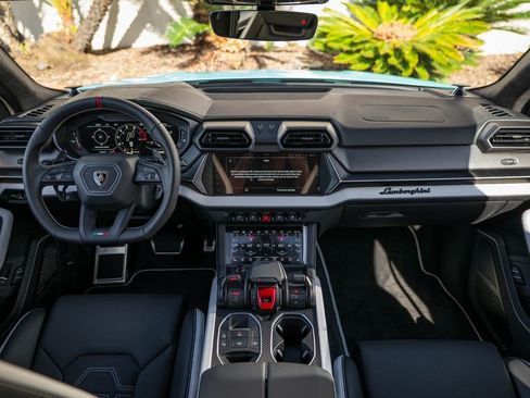 New 2026 Lamborghini Urus SE image 7