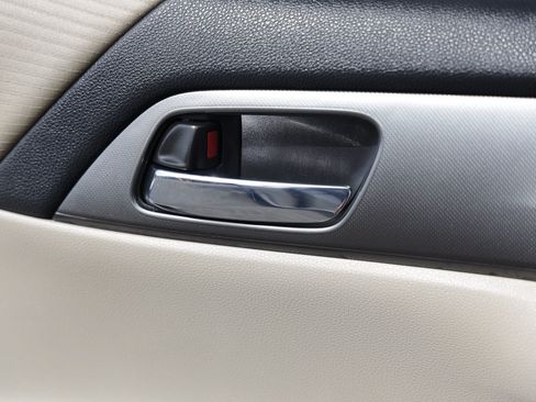 Used 2015 Honda Accord LX image 42