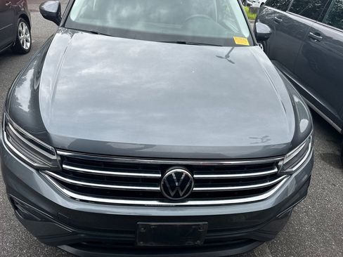 Used 2022 Volkswagen Tiguan SE FWD image 6