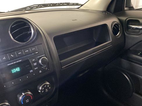 Used 2015 Jeep Patriot High Altitude AWD/4WD image 13