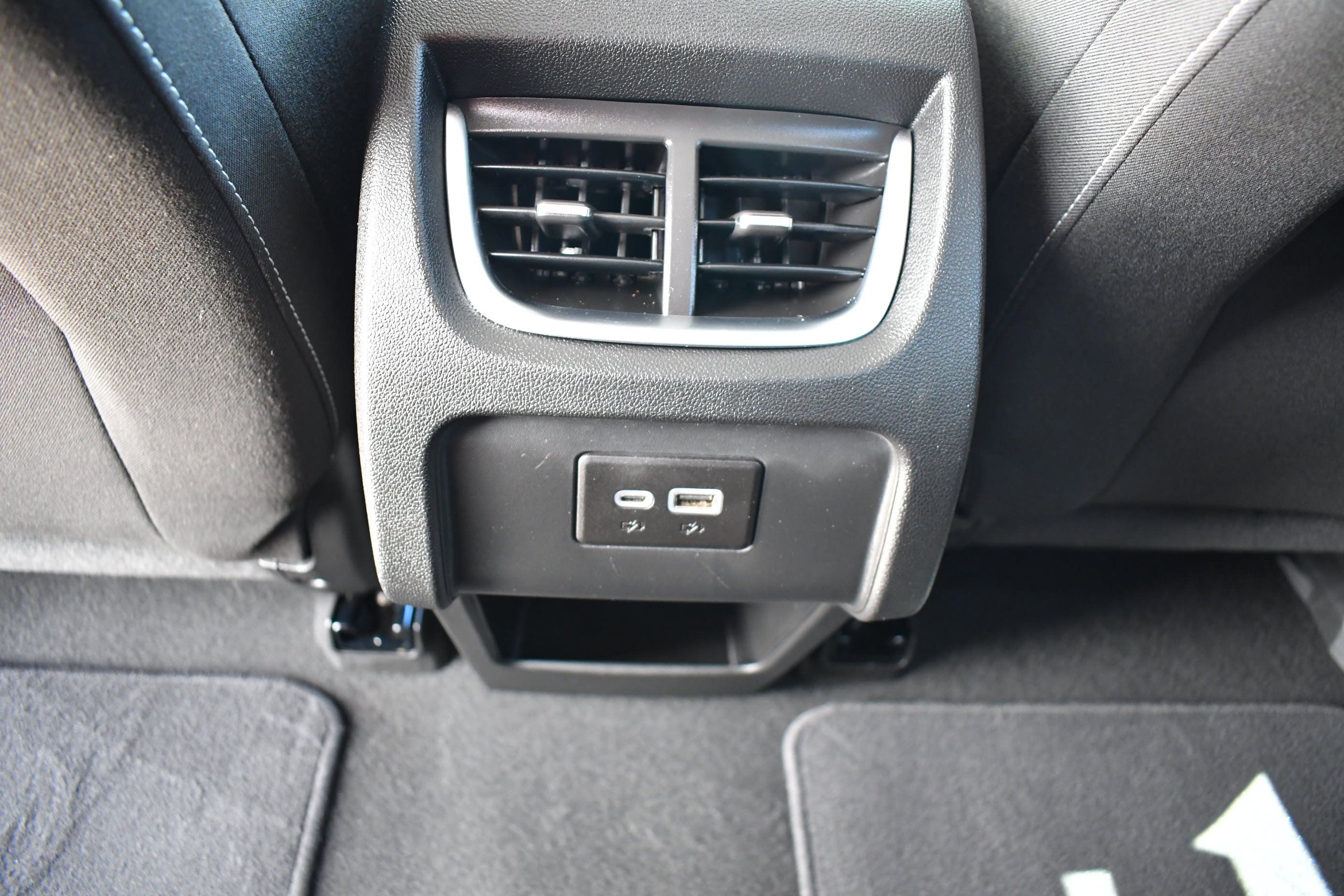 Used 2023 Chevrolet Blazer LT w/ Convenience Package FWD image 25