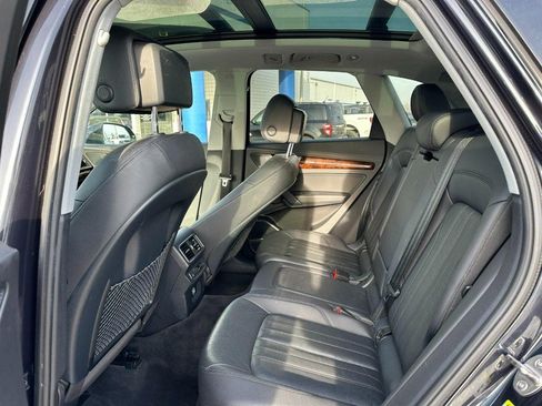 Used 2018 Audi Q5 2.0T Premium Plus w/ Premium Plus Package image 10