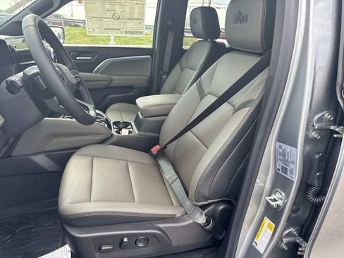 New 2026 Chevrolet Colorado ZR2 w/ ZR2 Bison Edition AWD/4WD image 23