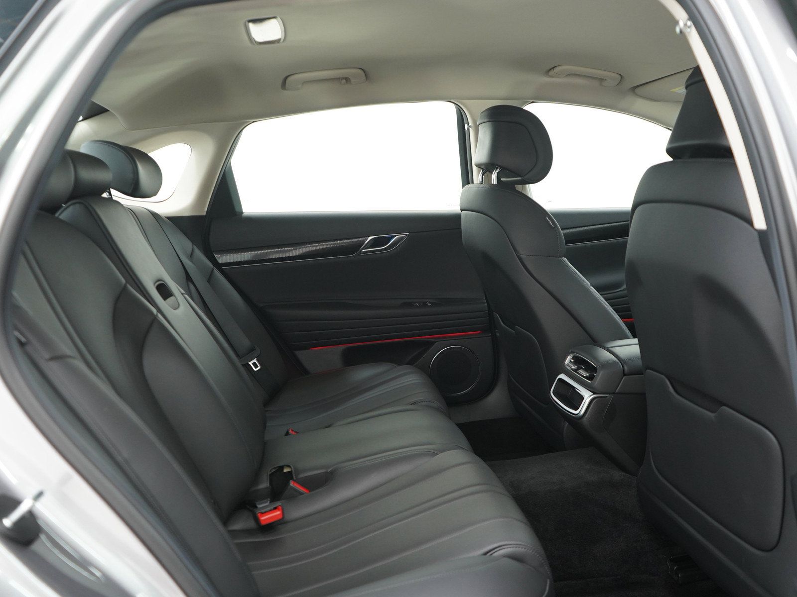 Used 2026 Genesis G80 2.5T AWD/4WD image 12