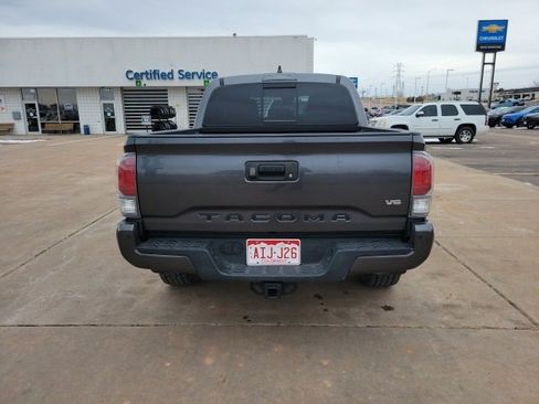 Used 2022 Toyota Tacoma image 6