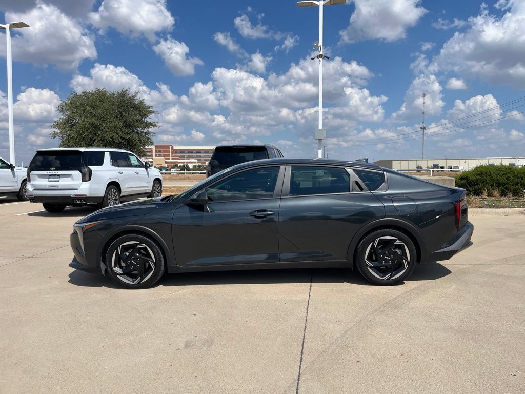 Used 2025 Kia K4 EX FWD image 3