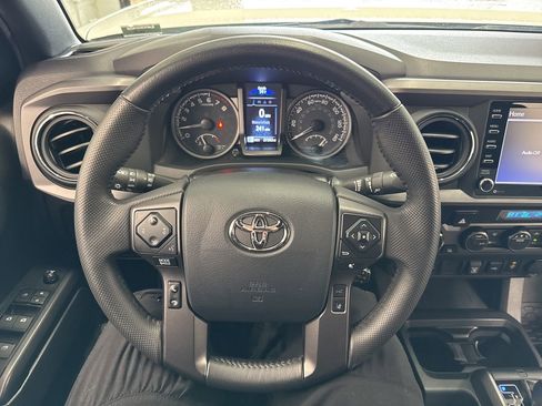 Used 2023 Toyota Tacoma TRD Off-Road AWD/4WD image 18