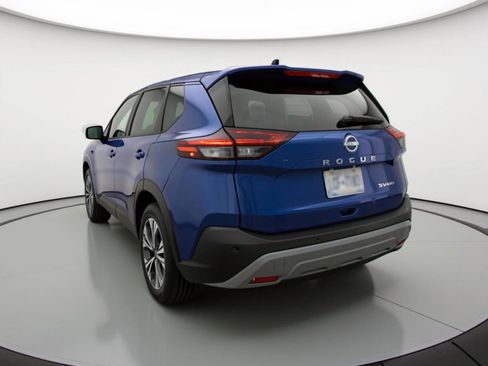 Used 2023 Nissan Rogue SV image 6