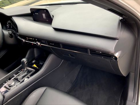 Used 2024 MAZDA MAZDA3 s image 17