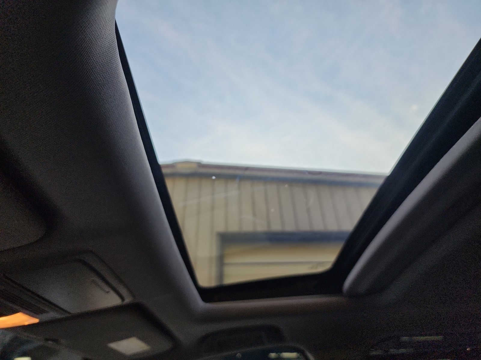 Used 2018 Honda CR-V EX image 16