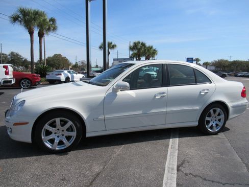Used 2007 Mercedes-Benz E 350 Sedan image 2