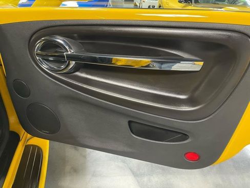 Used 2006 Chevrolet SSR Base w/ Preferred Equipment Group image 37