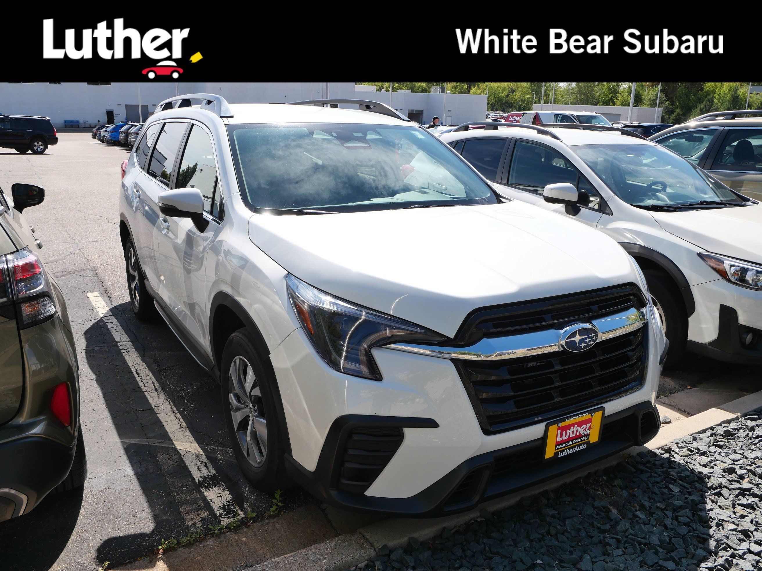 Used 2023 Subaru Ascent Premium w/ Convenience Package AWD/4WD image 1