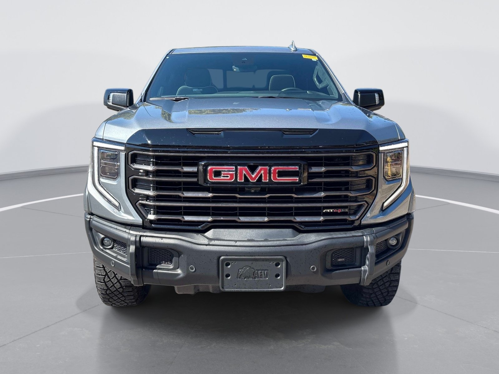 Used 2023 GMC Sierra 1500 AT4X AWD/4WD image 2