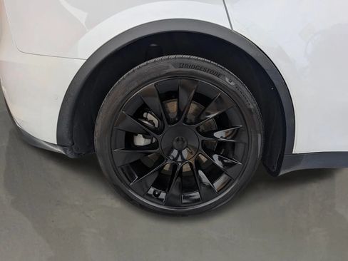 Used 2020 Tesla Model Y Long Range AWD/4WD image 36