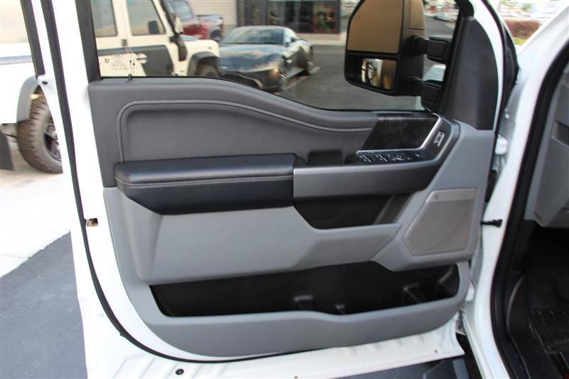 Used 2025 Ford F250 XLT w/ Black Appearance Package AWD/4WD image 19