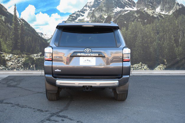 Certified 2023 Toyota 4Runner TRD Off-Road AWD/4WD image 10